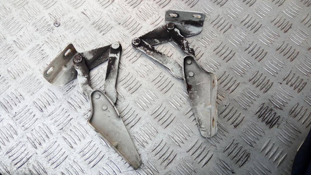 петля капота Iveco Daily  56087045, 630 рублей, Москва