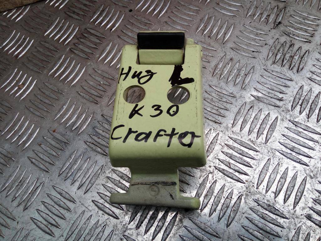 петля двери распашной Volkswagen Crafter  9067400637, 1550 рублей, Москва