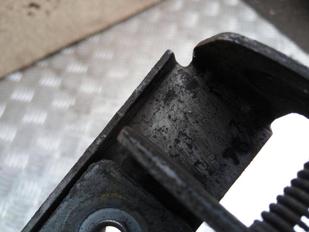 замок капота Volkswagen Crafter  A9067500450, 630 рублей, Москва