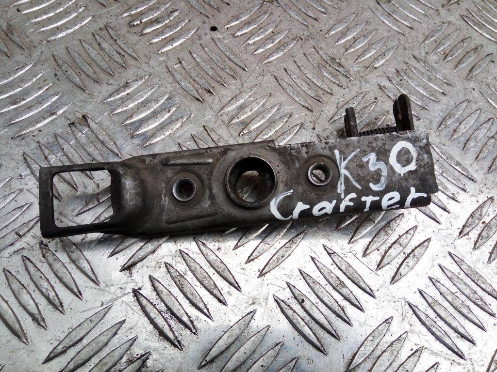 замок капота Volkswagen Crafter  A9067500450, 630 рублей, Москва