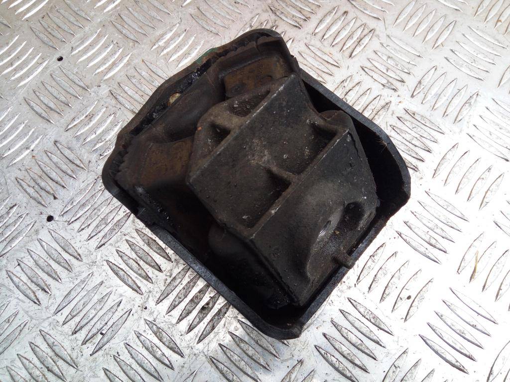 подушка двигателя (опора двс) Volkswagen Crafter  A9062411013, 980 рублей, Москва