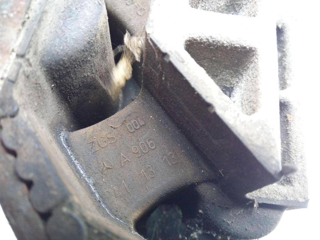 подушка двигателя (опора двс) Volkswagen Crafter  A9062411013, 980 рублей, Москва