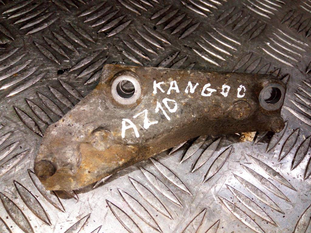 кронштейн кпп Renault Kangoo  8200707909, 980 рублей, Москва