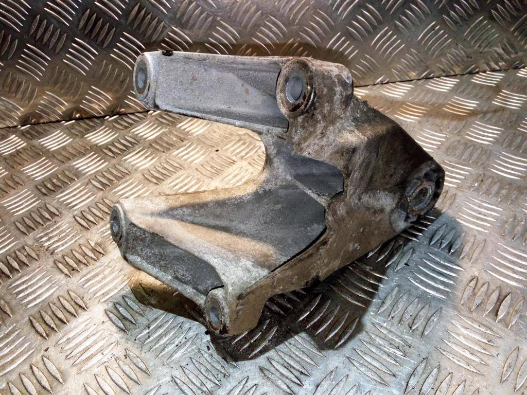 кронштейн двигателя (двс) FORD Transit  1713352, 980 рублей, Москва