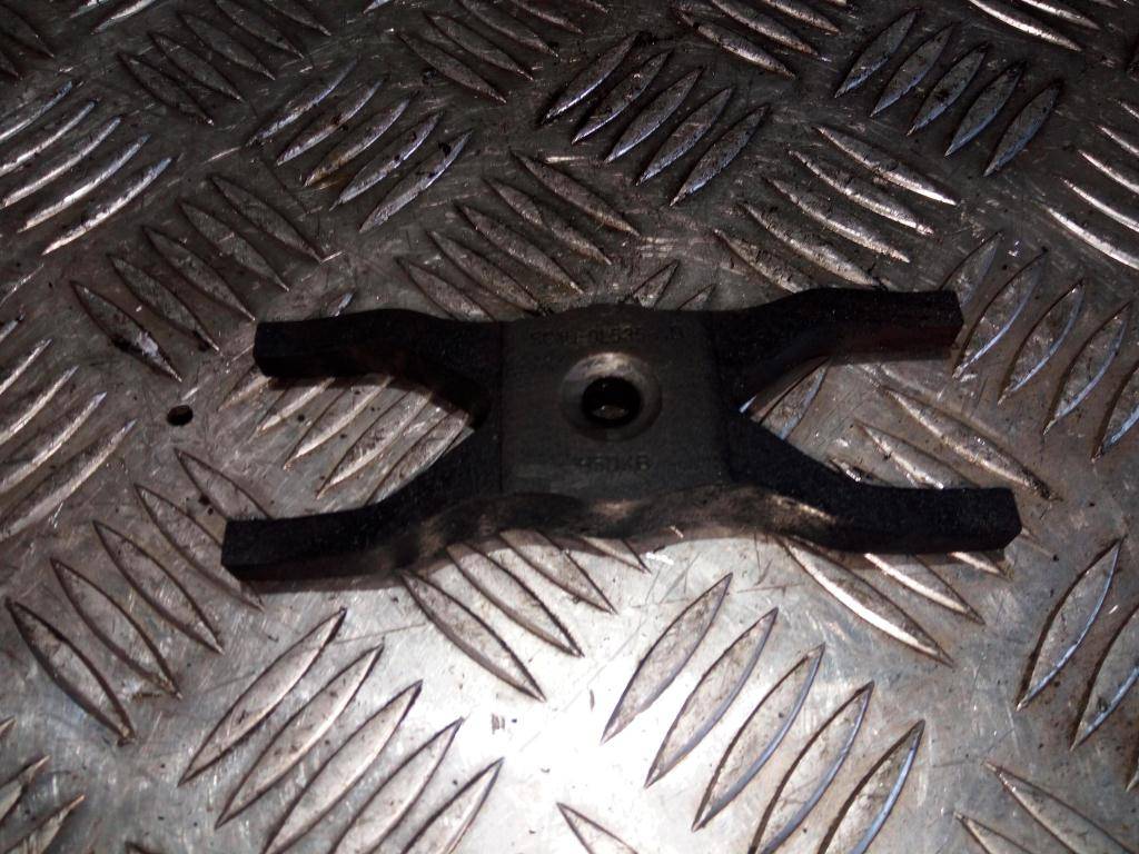 кронштейн форсунки топливной (зажим) Peugeot Boxer  1982C7, 2700 рублей, Москва