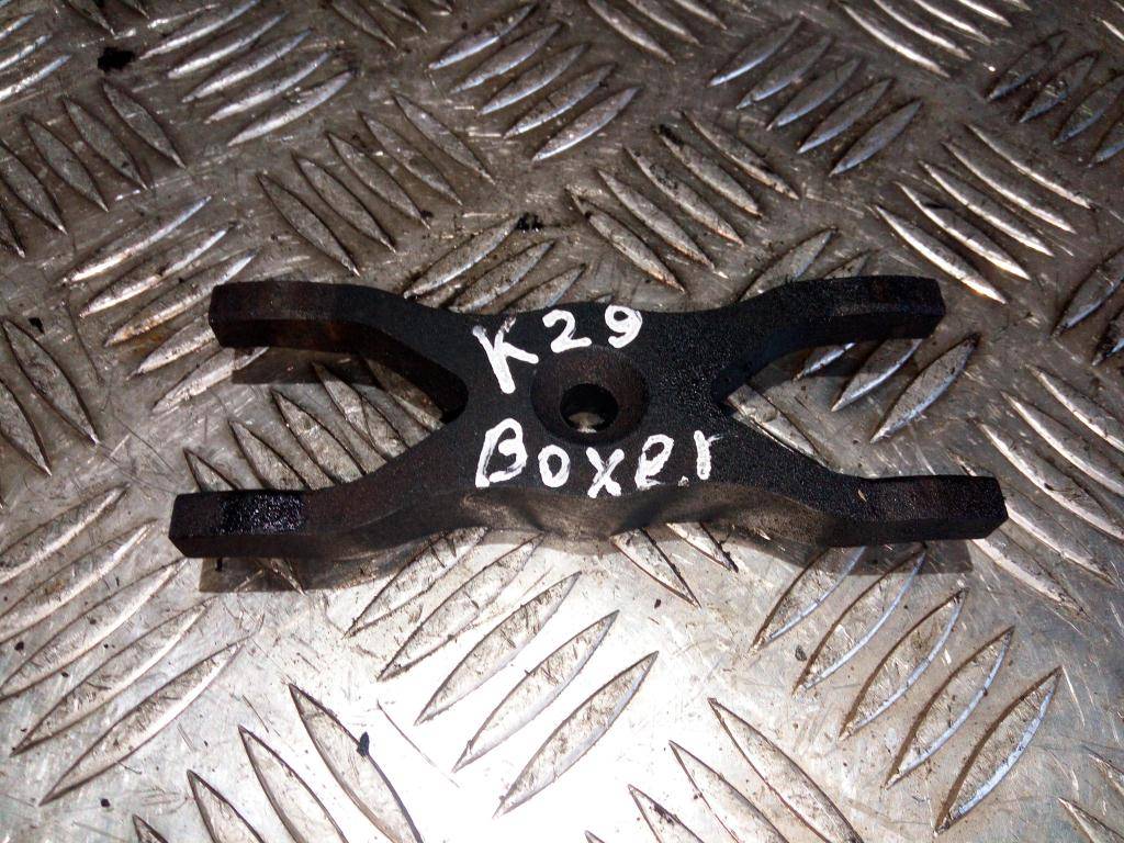 кронштейн форсунки топливной (зажим) Peugeot Boxer  1982C7, 2700 рублей, Москва