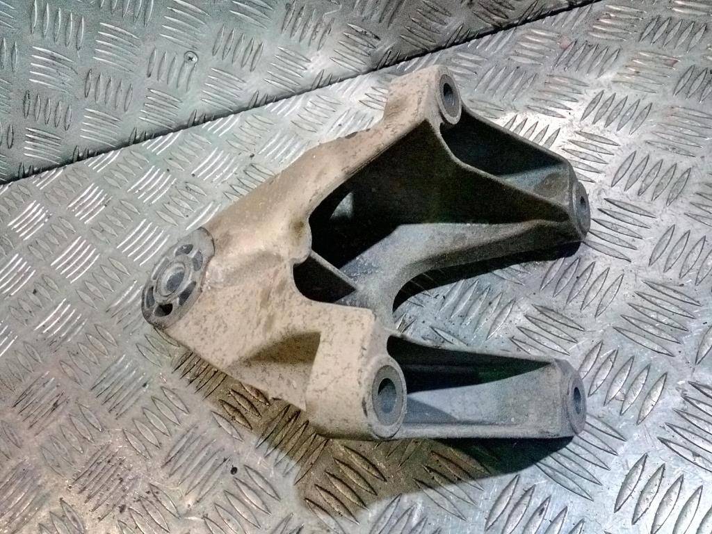 кронштейн двигателя (двс) FORD Transit  1713352, 980 рублей, Москва