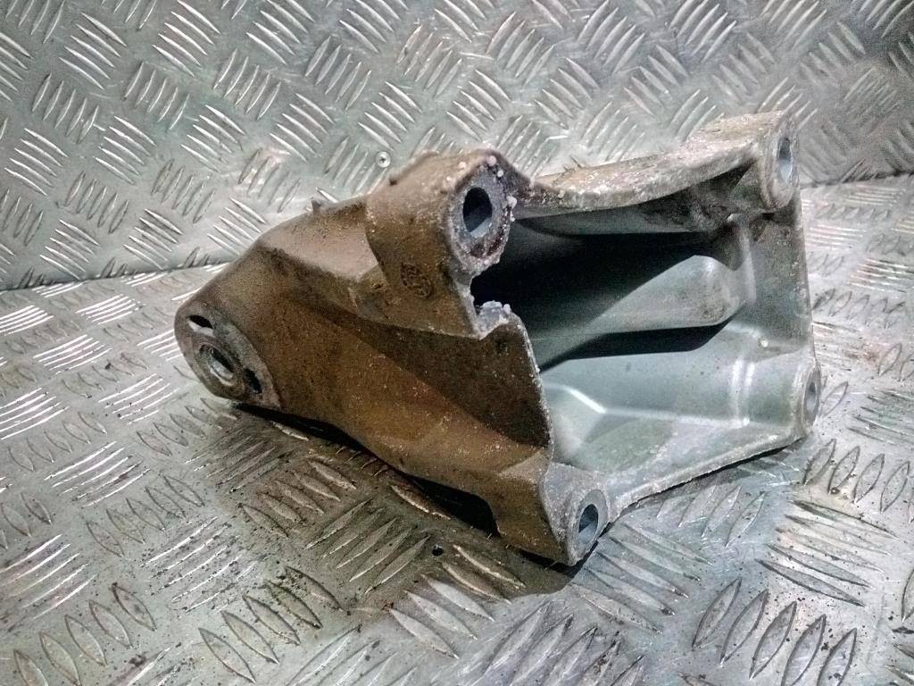 кронштейн двигателя (двс) FORD Transit  CC116061AA, 750 рублей, Москва