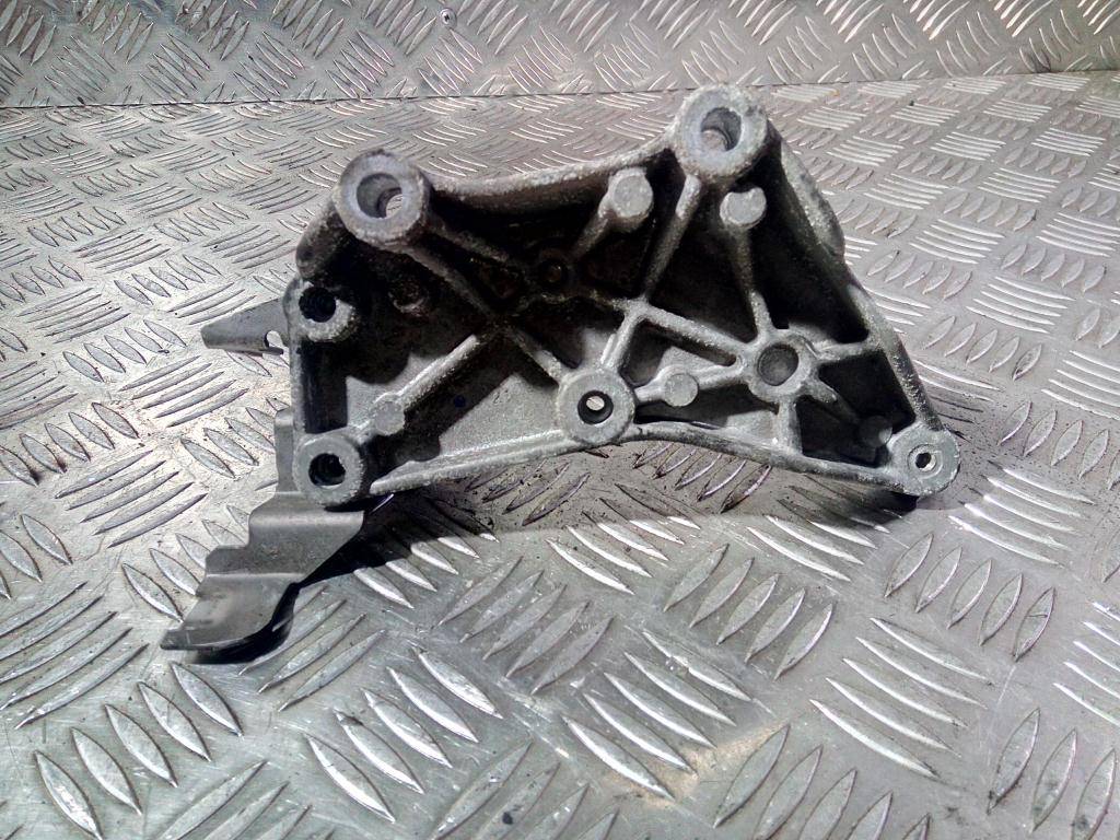 кронштейн коллектора MERCEDES-BENZ Sprinter  A6510940039, 750 рублей, Москва