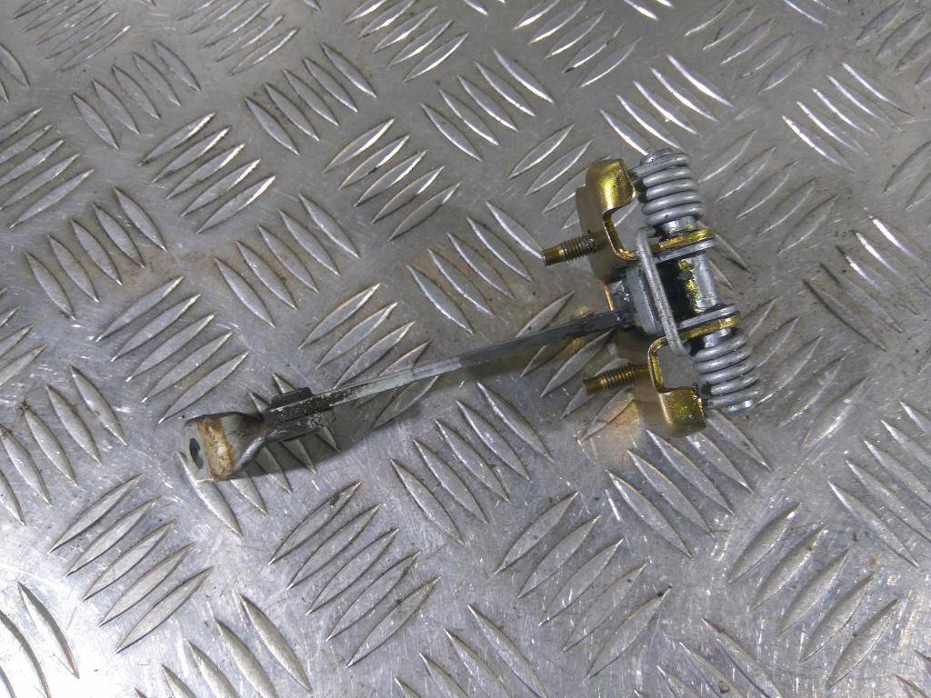 ограничитель двери Renault Kangoo  7700303548, 750 рублей, Москва