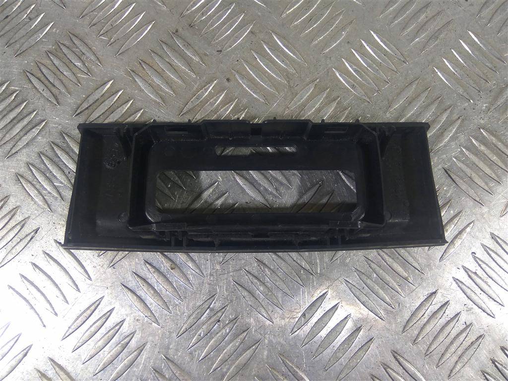 накладка торпедо Renault Trafic  8200184607, 980 рублей, Москва