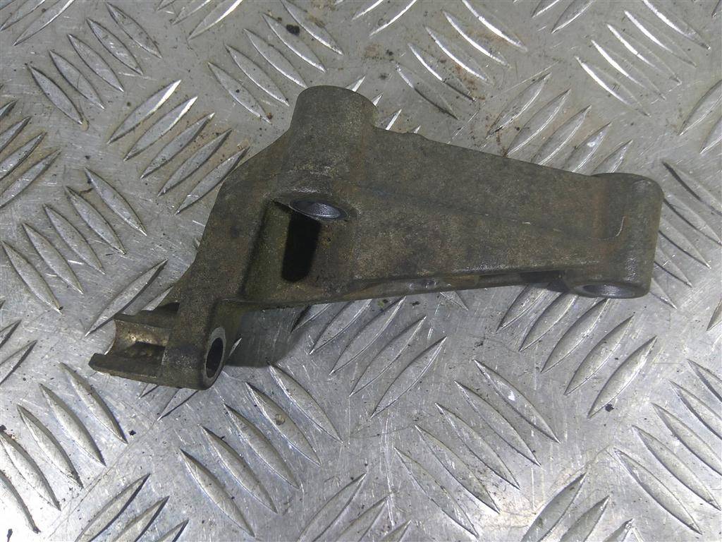 кронштейн тнвд FORD Transit  1740396, 1210 рублей, Москва