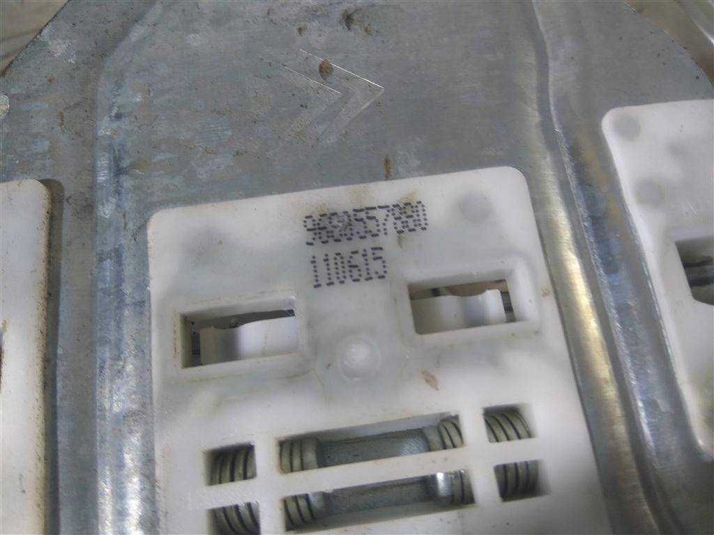 стеклоподъемник Peugeot Partner  9222EQ, 1320 рублей, Москва