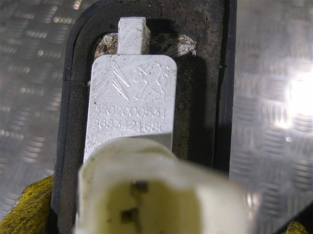 фонарь номерного знака Peugeot Partner  6340G7, 1090 рублей, Москва