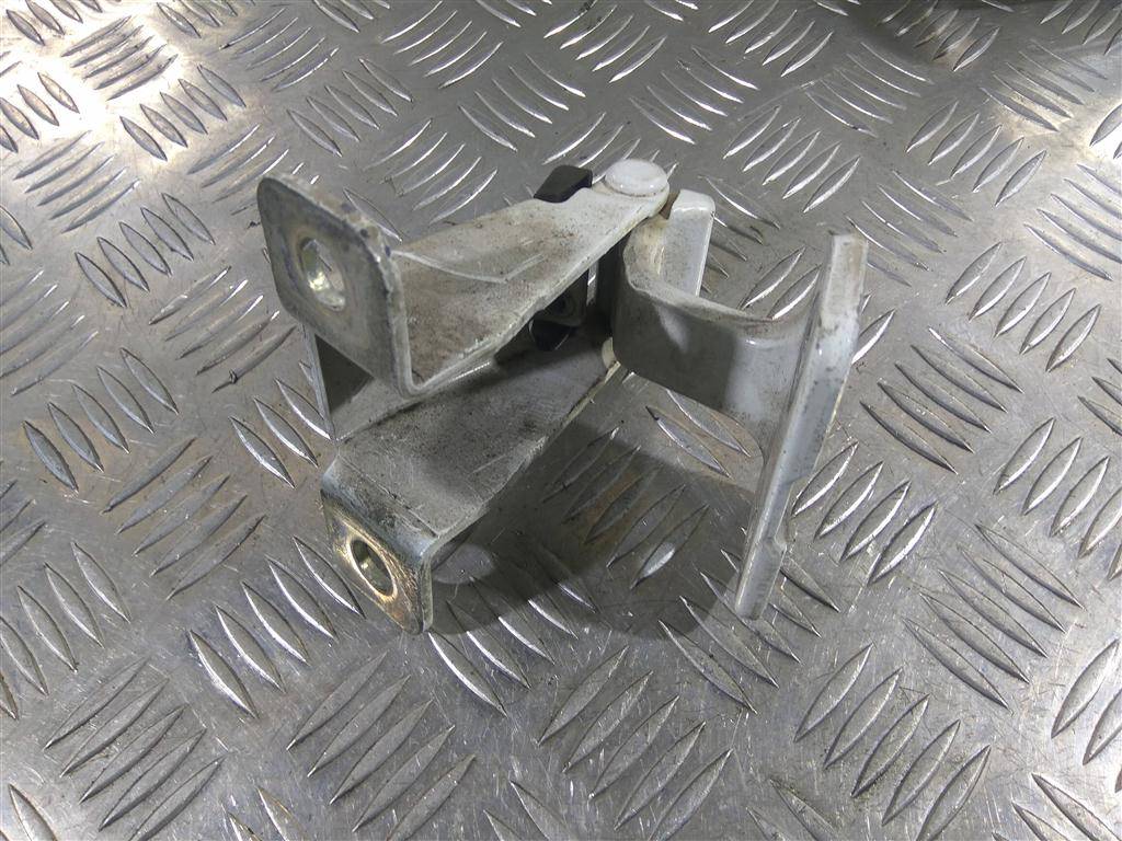 петля двери распашной Renault Kangoo  904115738R, 980 рублей, Москва