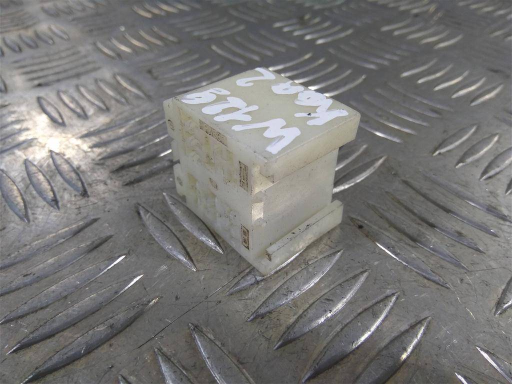 блок предохранителей Renault Kangoo  7703297573, 750 рублей, Москва