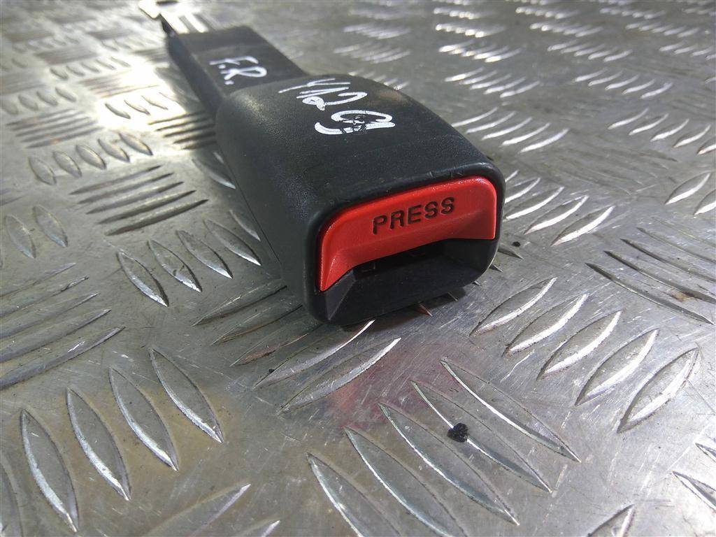 замок ремня безопасности Hyundai Grand Starex  888414H000WK, 980 рублей, Москва