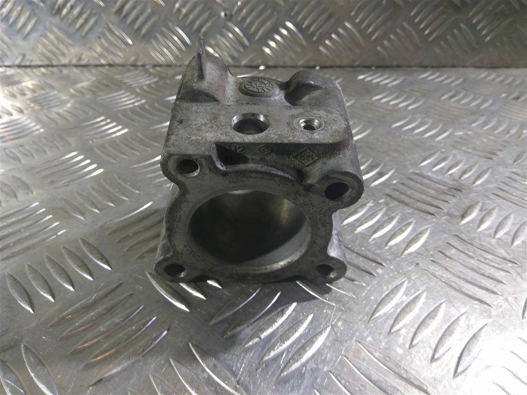 фланец двигателя Renault Master  8201001358, 630 рублей, Москва