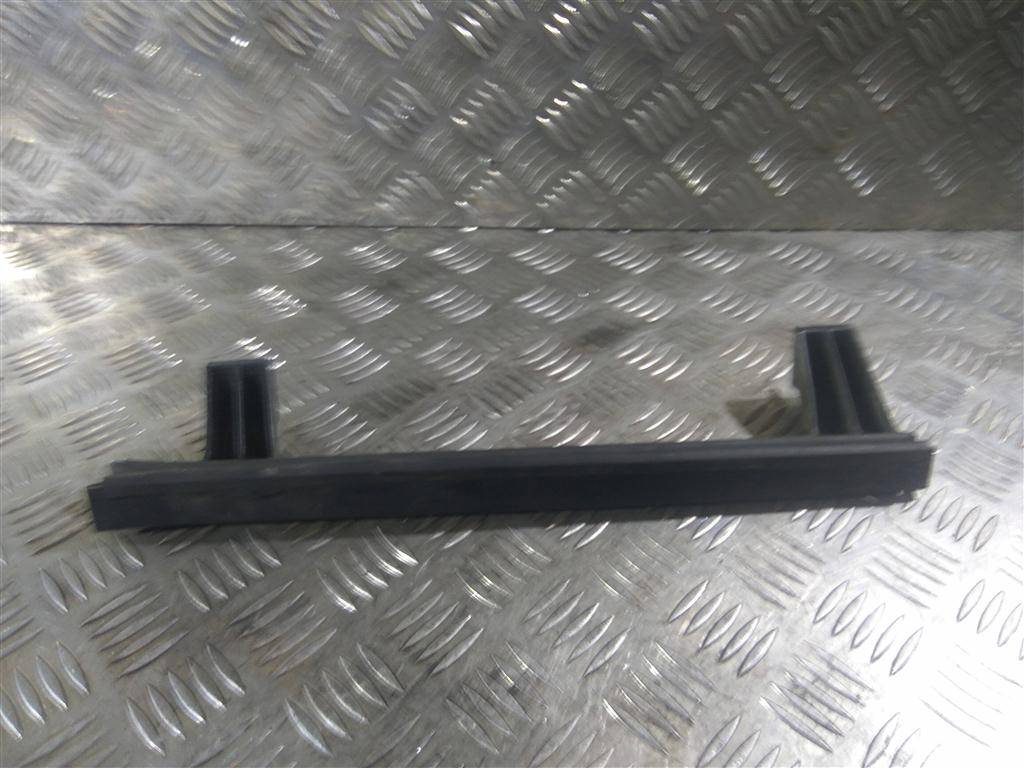 направляющая стекла двери Hyundai Grand Starex  825604H000, 750 рублей, Москва