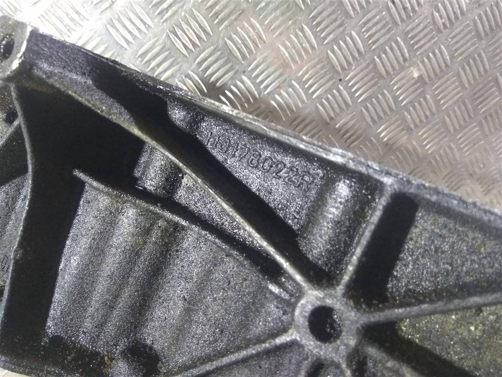 плита поддона (рама) Renault Master  110172951R, 2470 рублей, Москва