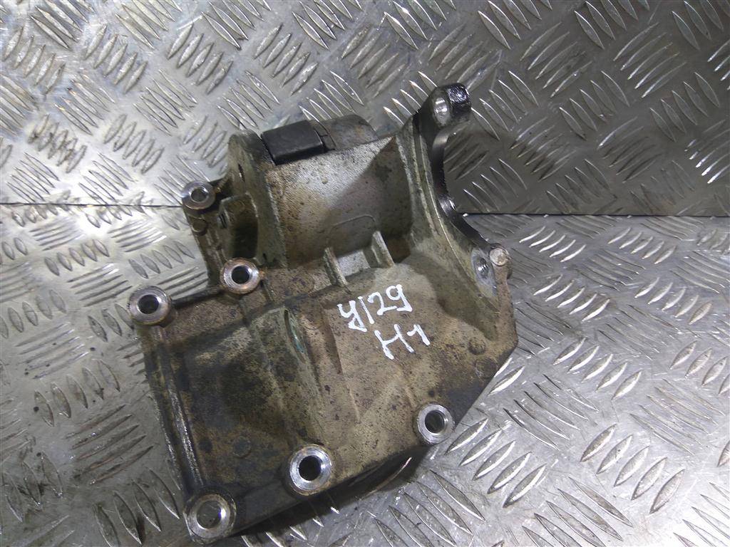 кронштейн гур Hyundai Grand Starex  252714A001, 750 рублей, Москва