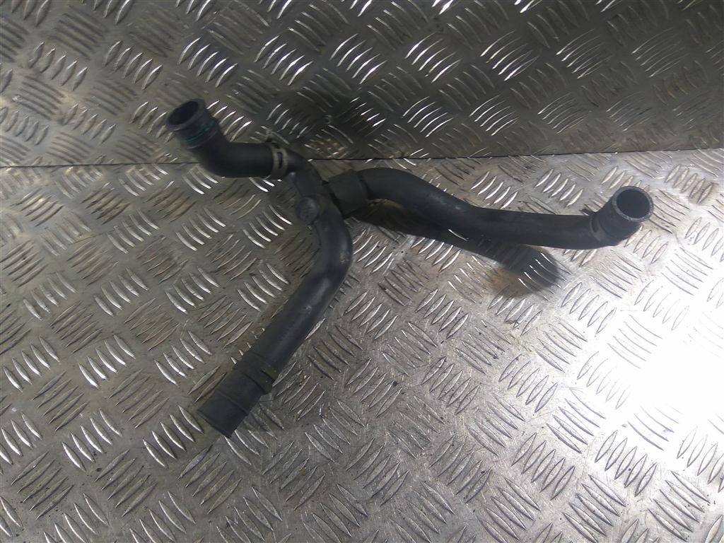 патрубок отработавших газов (резиновый) FORD Tourneo Connect  1543174, 750 рублей, Москва