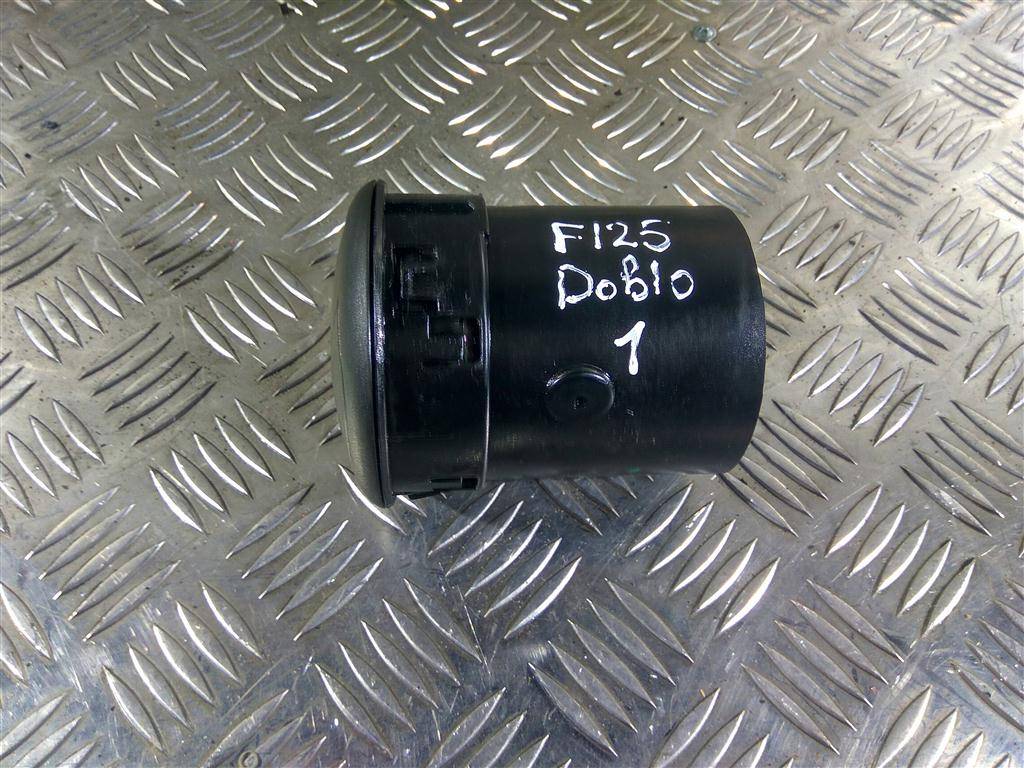 решетка воздуховода Fiat Doblo  735322763, 630 рублей, Москва