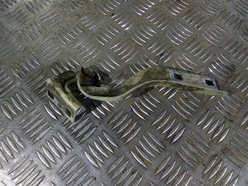 петля капота Fiat Ducato  1342115080, 980 рублей, Москва