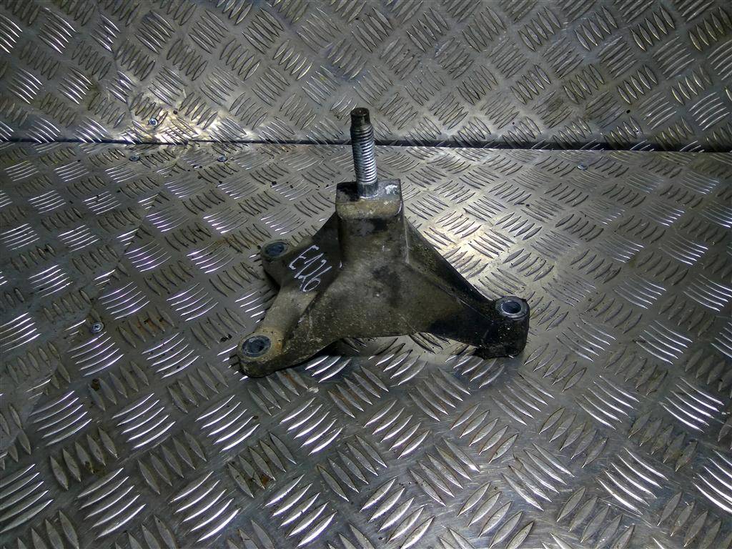 кронштейн кпп FORD Tourneo Connect  5127454, 750 рублей, Москва