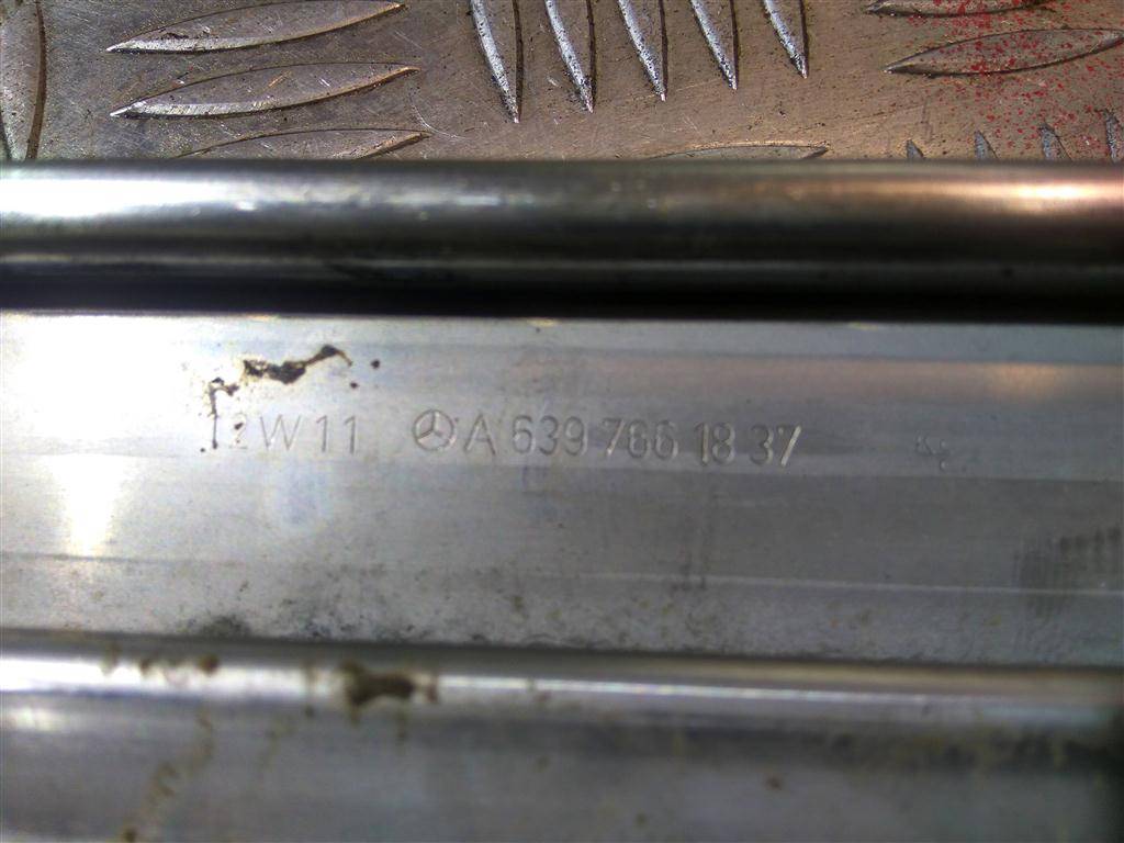 рельса двери сдвижной MERCEDES-BENZ Vito  A6397661837, 1550 рублей, Москва