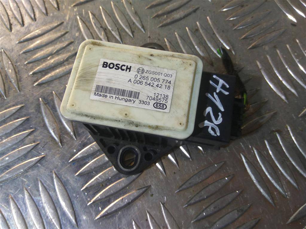 датчик ускорения MERCEDES-BENZ Vito  A0065424218, 520 рублей, Москва