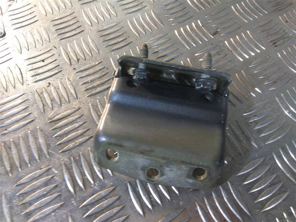 петля крышки багажника MERCEDES-BENZ Vito  A6397400037, 750 рублей, Москва