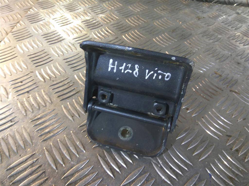 петля крышки багажника MERCEDES-BENZ Vito  A6397400037, 750 рублей, Москва