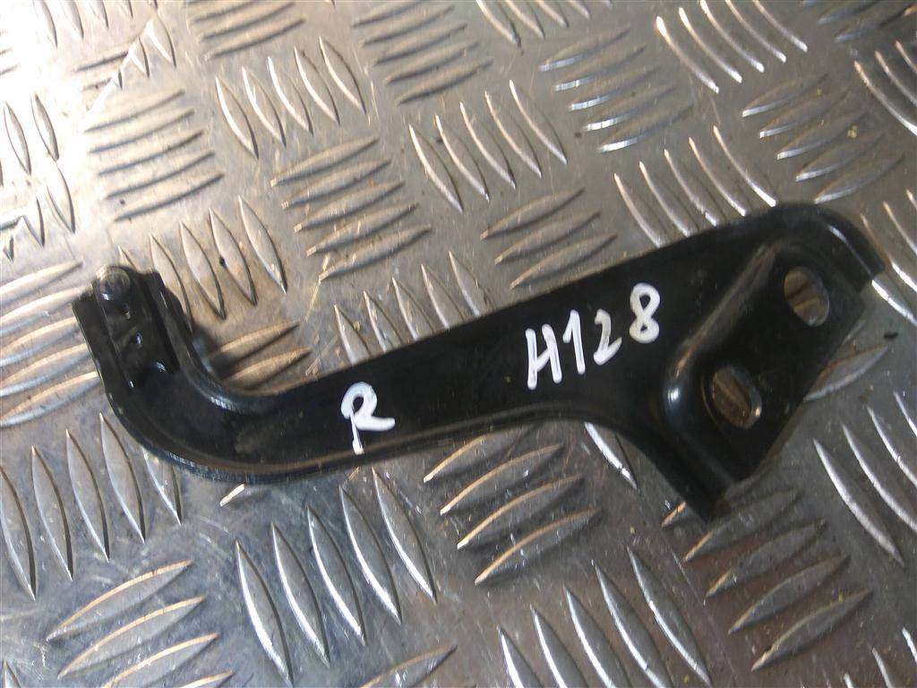 ролик двери сдвижной MERCEDES-BENZ Vito  A6397601347, 980 рублей, Москва