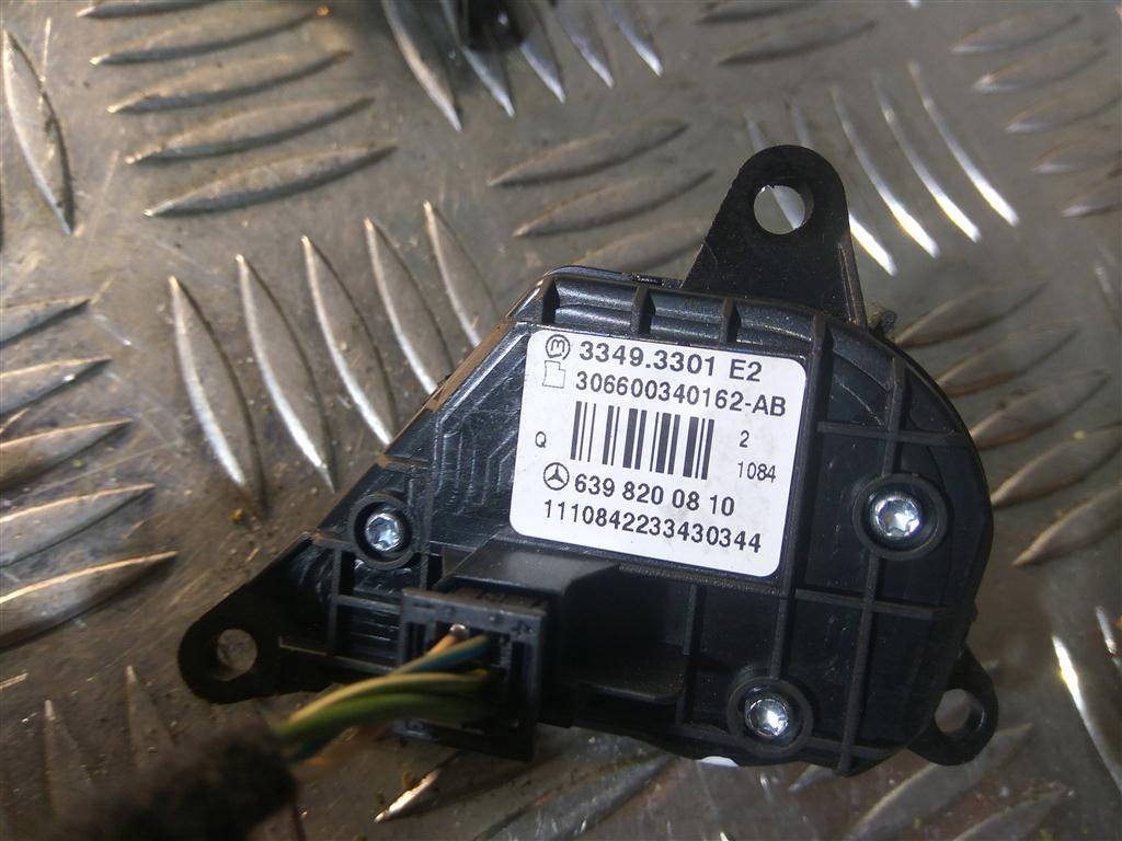 блок кнопок MERCEDES-BENZ Vito  A6399050700, 2130 рублей, Москва