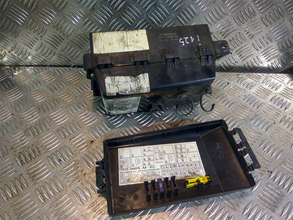 блок предохранителей FORD Tourneo Connect  4995671, 1900 рублей, Москва