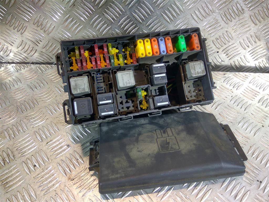 блок предохранителей FORD Tourneo Connect  4995671, 1900 рублей, Москва