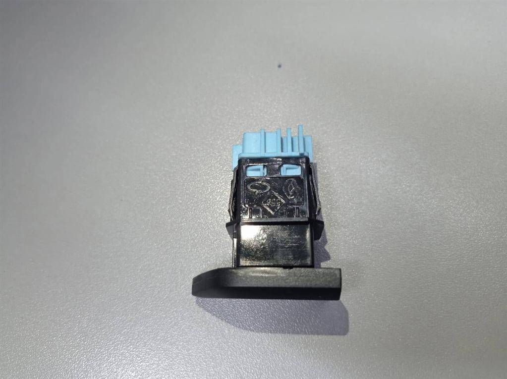 кнопка o MERCEDES-BENZ Vito  251537474R, 1320 рублей, Москва