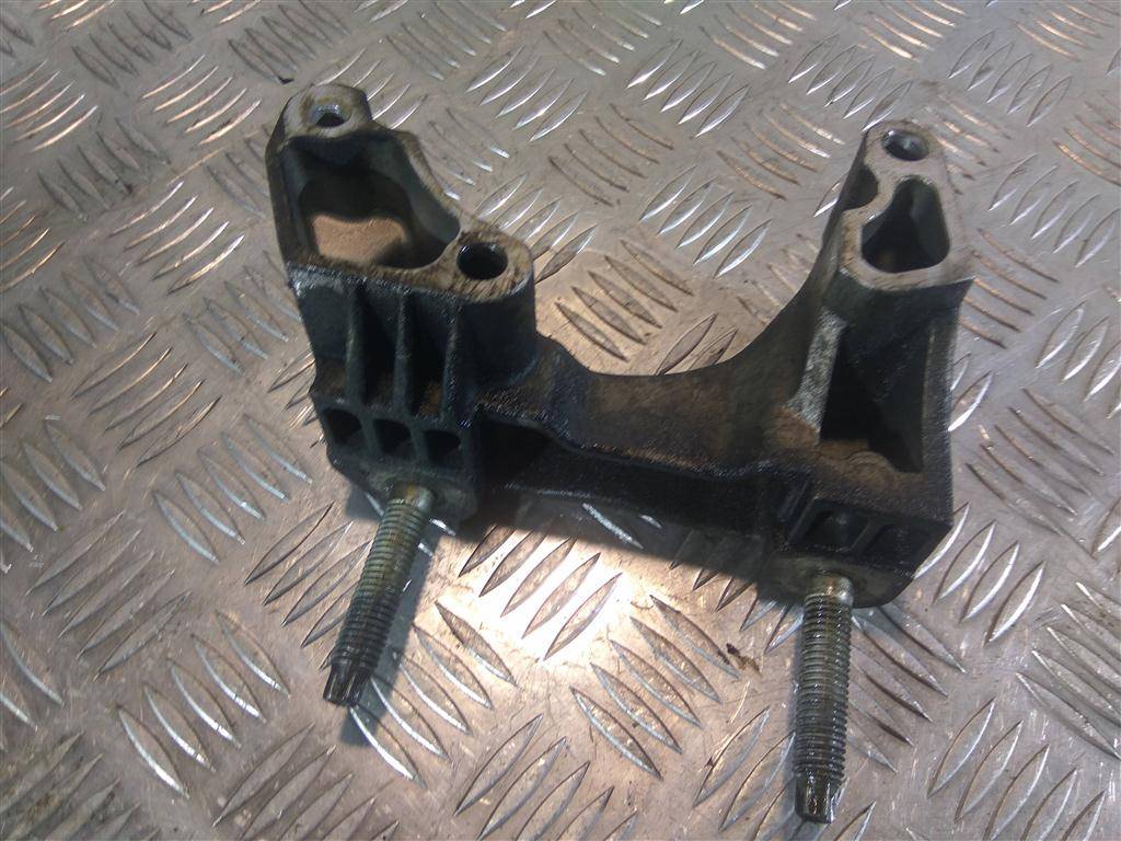 кронштейн двигателя (двс) FORD Tourneo Connect  1465151, 630 рублей, Москва