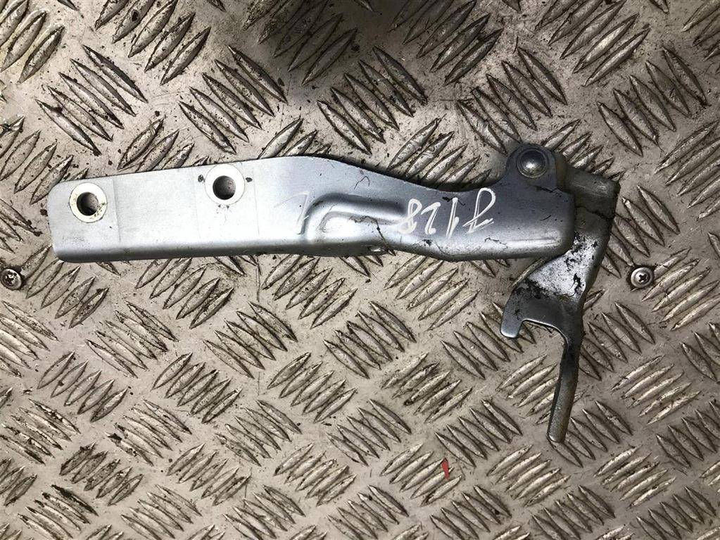 петля капота Fiat Doblo  46782384, 520 рублей, Москва