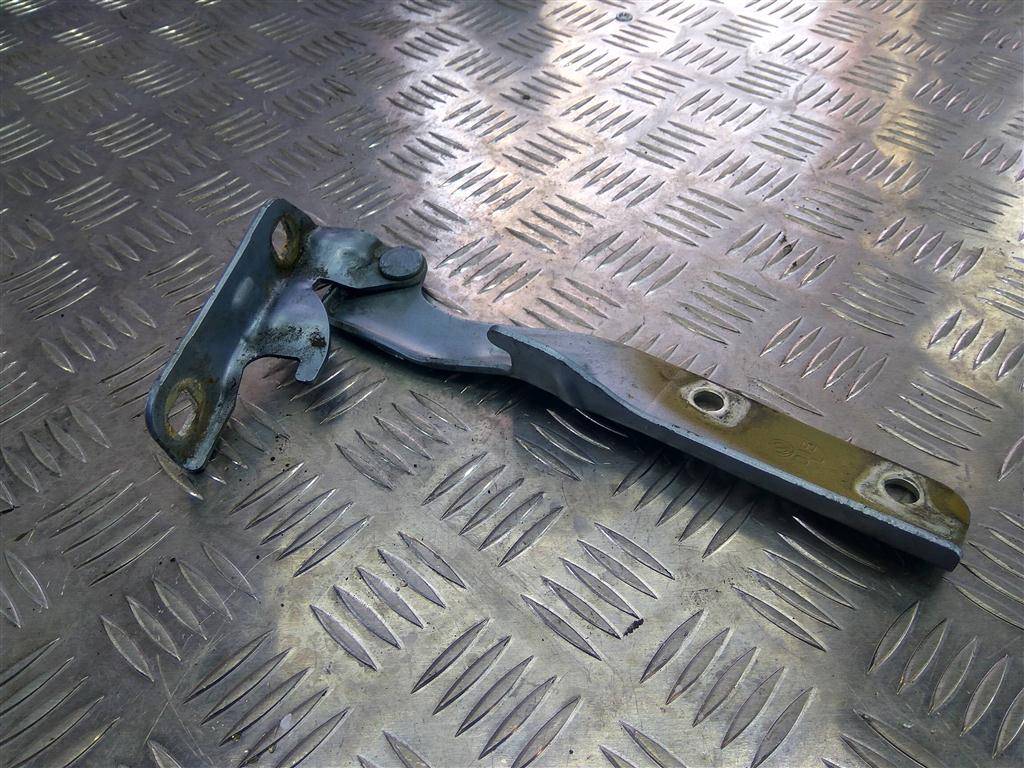 петля капота Fiat Doblo  46782384, 520 рублей, Москва