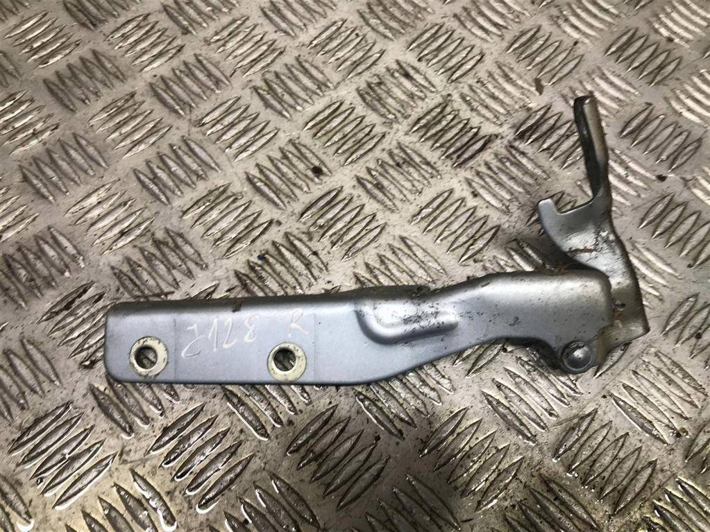 петля капота Fiat Doblo  46782383, 520 рублей, Москва