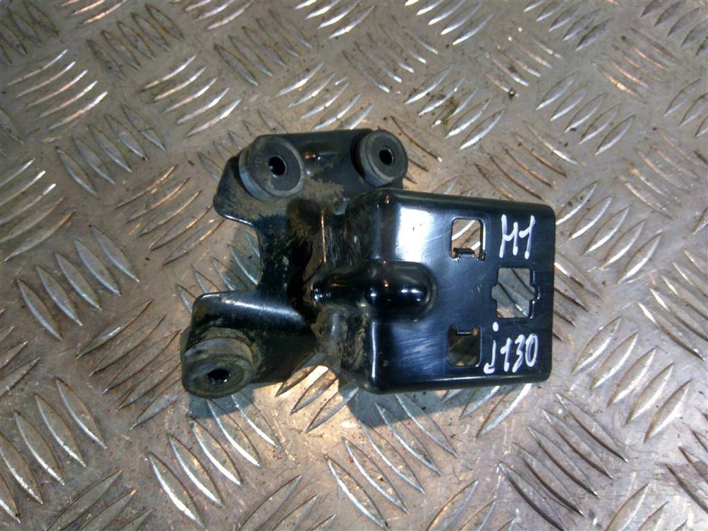 кронштейн бачка гидроусилителя руля Hyundai Grand Starex  572204H000, 750 рублей, Москва