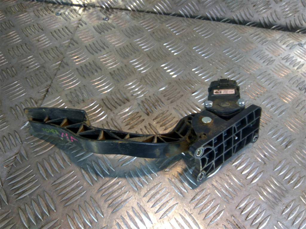 педаль газа Hyundai Grand Starex  327004H802, 1550 рублей, Москва