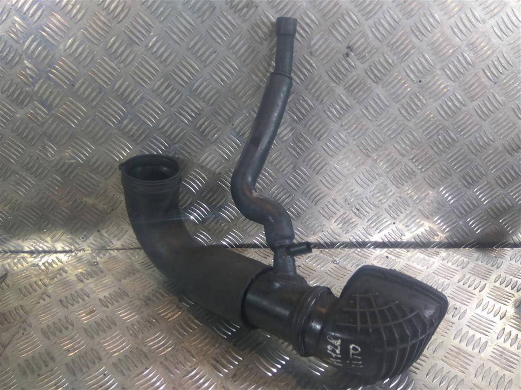 патрубок воздушный (резиновый) MERCEDES-BENZ Vito  A6395280624, 1900 рублей, Москва