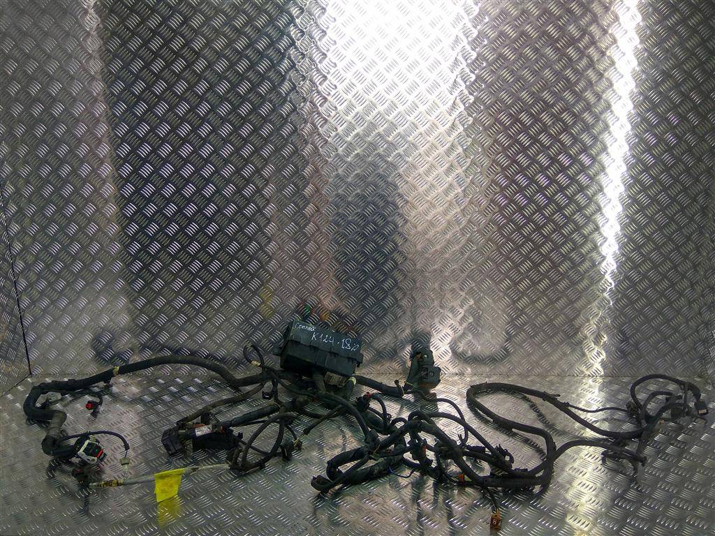 блок предохранителей FORD Tourneo Connect  1480920, 7190 рублей, Москва