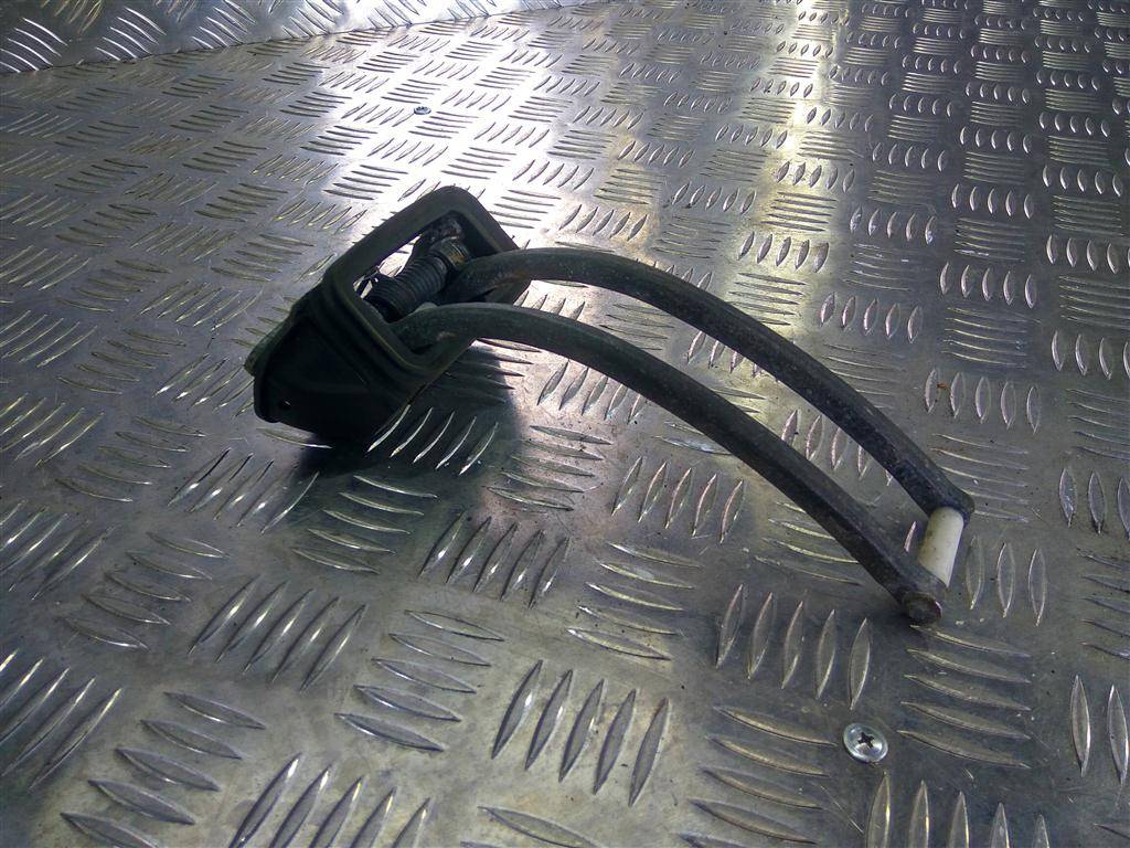 ограничитель двери распашной MERCEDES-BENZ Vito  A6397600528, 750 рублей, Москва