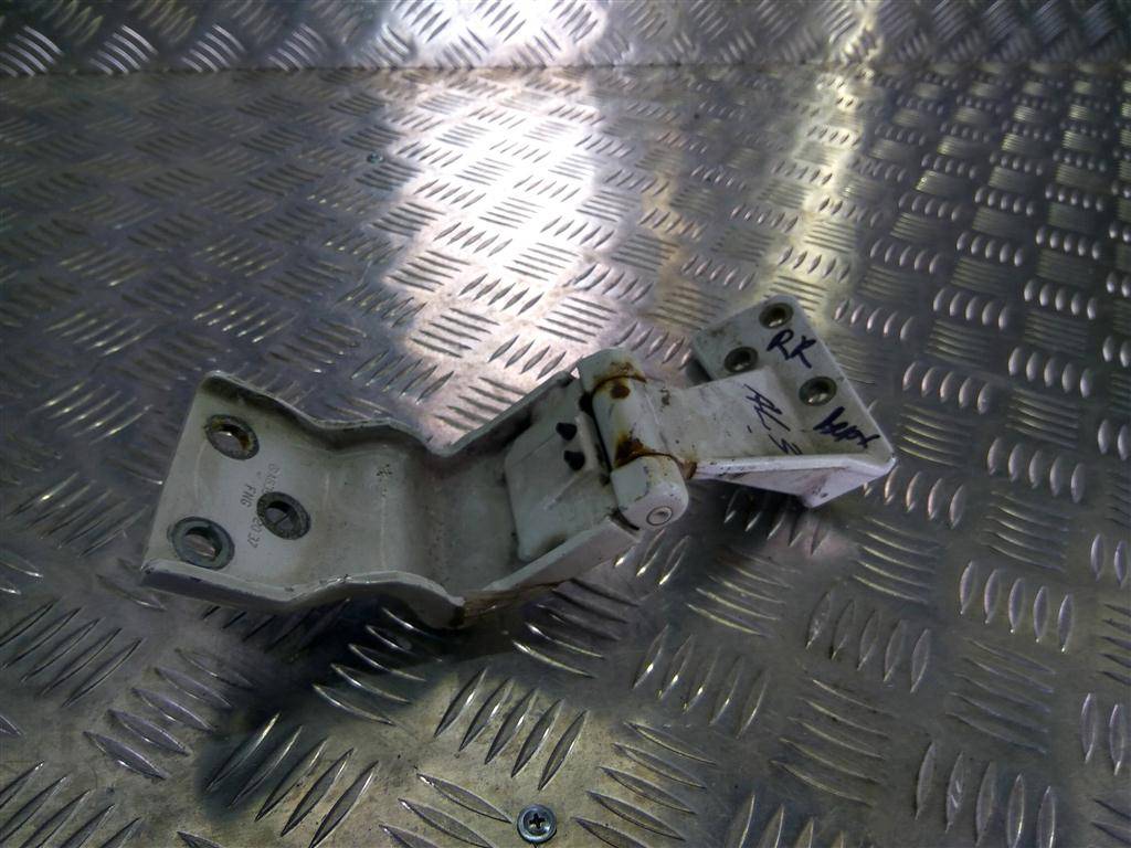 петля двери распашной MERCEDES-BENZ Vito  A6397402037, 1900 рублей, Москва