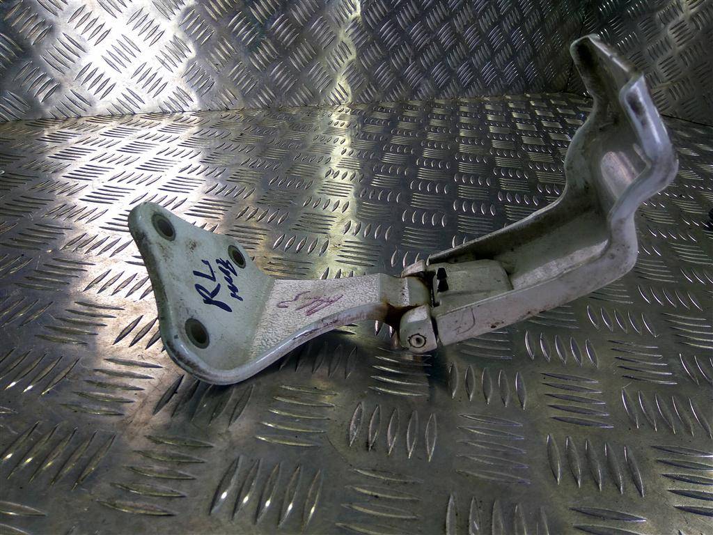 петля двери распашной MERCEDES-BENZ Vito  A6397401337, 1320 рублей, Москва