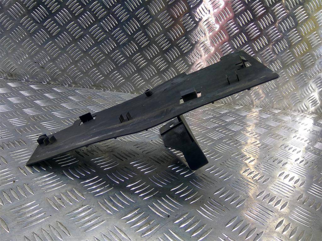 дефлектор радиатора (пыльник) Volkswagen Crafter  2E0121284A, 520 рублей, Москва